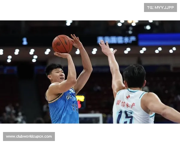 杨瀚森爆发单节砍下14分助开拓者险胜国王收获季前赛首场胜利