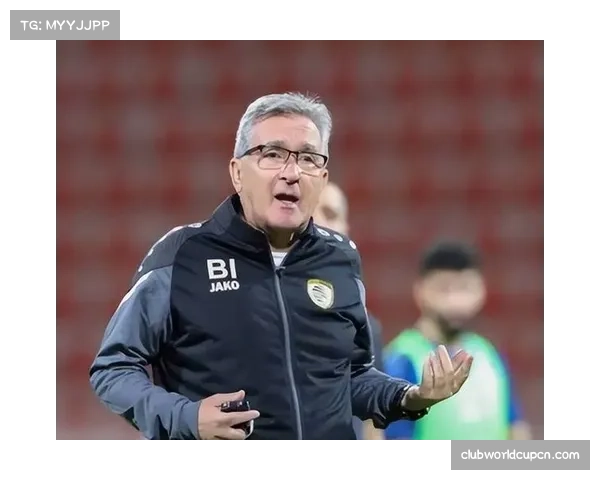 中国男足前任主教练伊万卸任，13场比赛表现未如人意